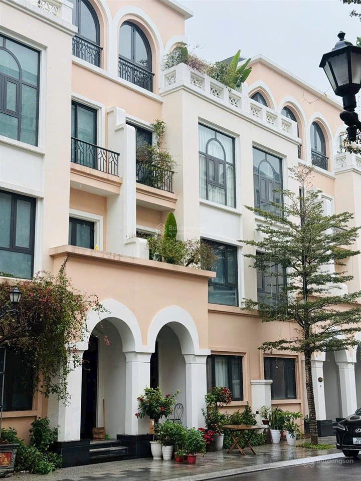 Cần bán gấp biệt thự 78m2 mặt tiền 6m, gần công viên bể bơi, thiết kế đẹp, diện tích sàn lớn