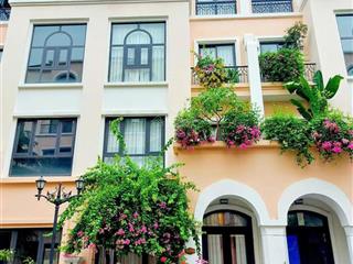 Cần bán gấp biệt thự 78m2 mặt tiền 6m, gần công viên bể bơi, thiết kế đẹp, diện tích sàn lớn .