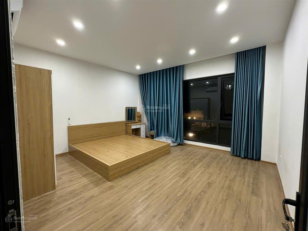 Bán căn 75 m2, nằm trên trục chính 20 mét,gần công viên bể bơi, công viên silk park, sổ đỏ lâu dài