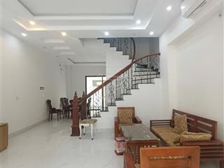 Cân cho thuê căn san hô 65 m2 hoàn thiện 2 tầng , full đồ chỉ việc về ở , giá cam kết tốt .