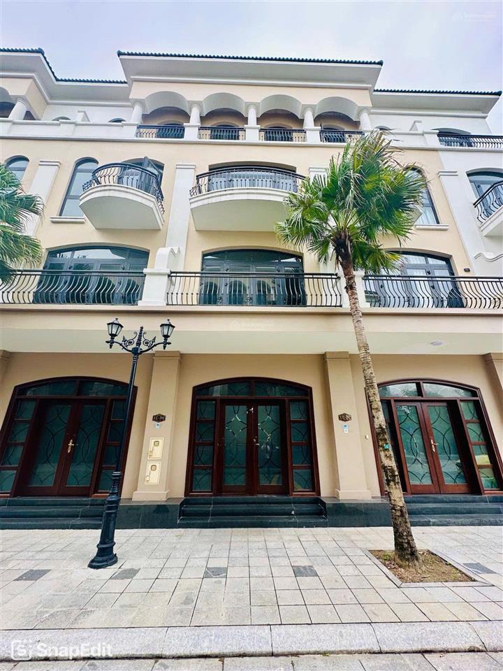 Cần tiền bán giá cam kết rẻ nhất thị trường chà là 58,5m2 giá 7,8 tỷ. cạnh công viên bể bơi. sẵn sổ
