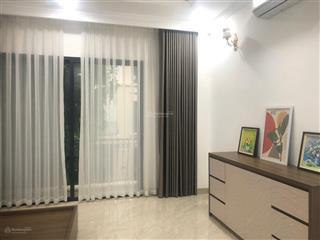 Cho thuê nguyên căn liền kề san hô sẵn đồ chỉ việc vào ở luôn giá 9 triệu / tháng