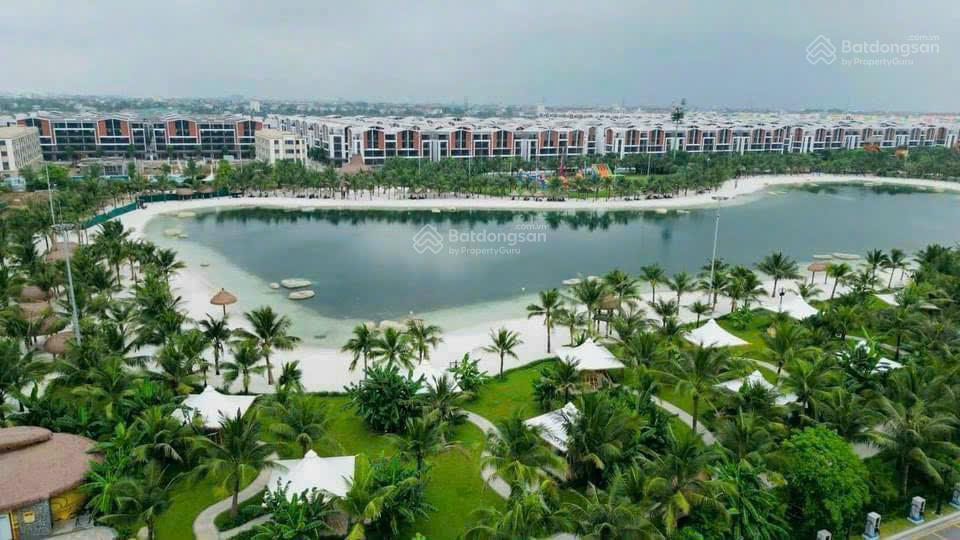 Chính chủ bán gấp căn góc ánh dương 128 m2 đối diện công viên, cạnh trường học, đường lớn