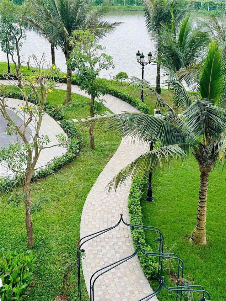 Hiếm có căn biệt thự tứ lập trong phân khu đóng đảo dừa sẵn sổ đỏ, cạnh công viên bể bơi pha lê