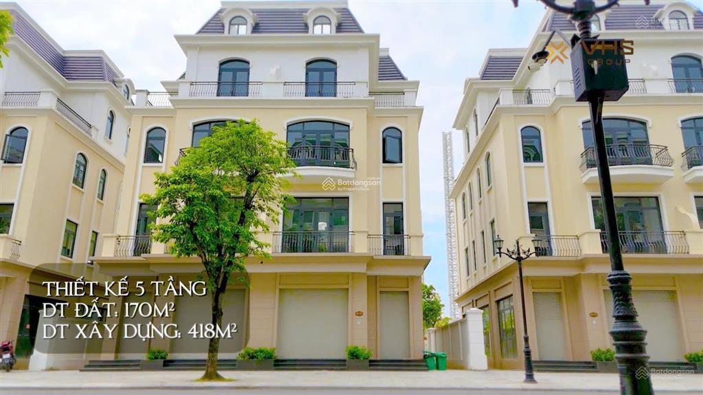 Bán gấp biệt thự song lập đường 20 mét view công, bể bơi, cạnh cụm chung cư kinh doanh được luôn