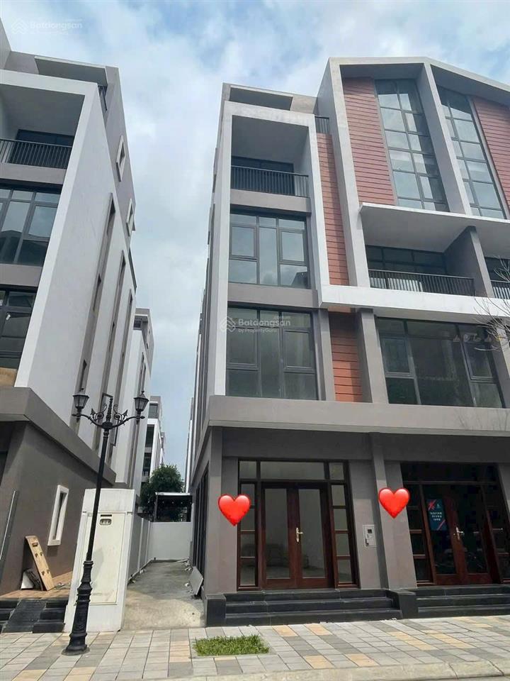Xẻ khe 104 m2 sổ lâu dài, gần sông venice, cạnh biển hồ, cạnh 43 tòa chung cư mik trục thông