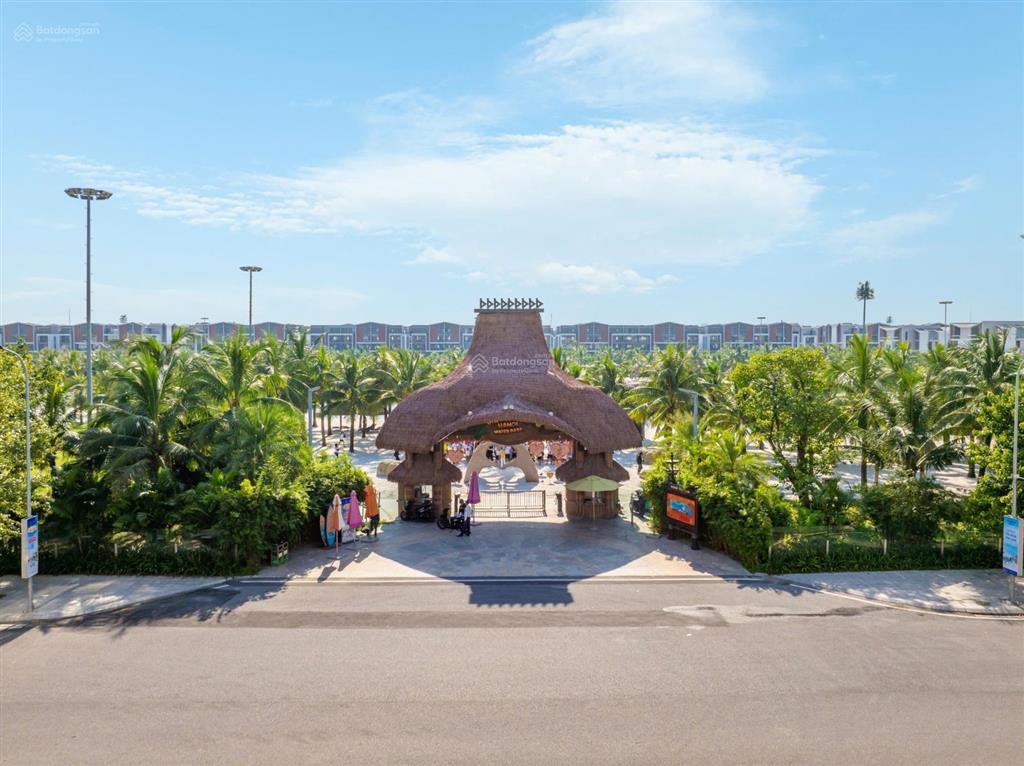 Chính chủ bán gấp căn góc ánh dương 128 m2 đối diện công viên, cạnh trường học, đường lớn