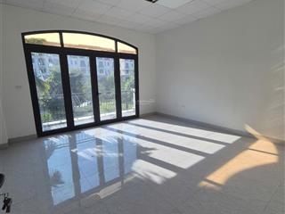 Cần cho thuê căn 70 m2 bên vin 2 hoàn thiện sẵn 2 tầng giá rẻ vào ở được luôn tiện ích ngập tràn .