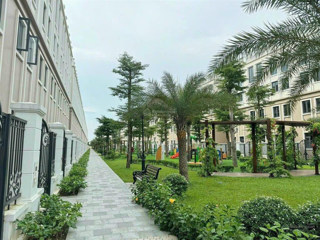 Cần tiền bán gấp căn xẻ khe vịnh tây 78 m2, gần tòa văn phòng, công viên, bể bơi, chung cư masteri