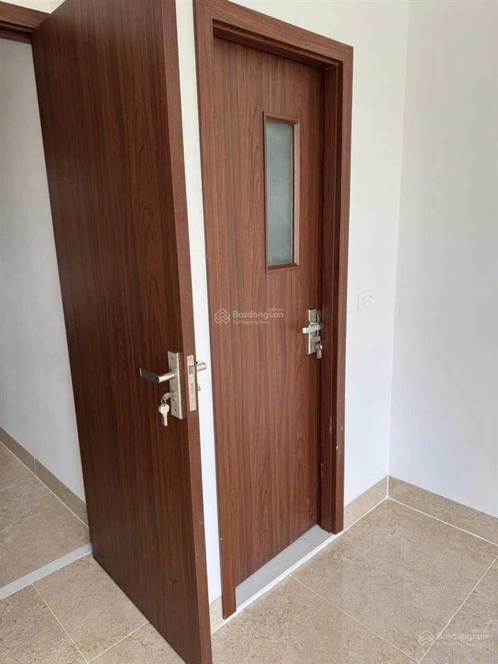 Bán căn cọ xanh 75 m2 , mặt trực diện công viên nằm trên trục thông 20 mét , hoàn thiện 2 tầng .