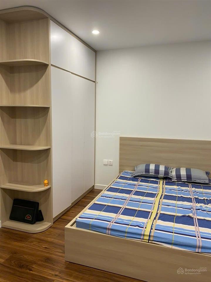 Bán liền kề khu spring valley , hoàn thiện 5 tầng chỉ việc vào ở , sẵn sổ đỏ giao dịch ngay