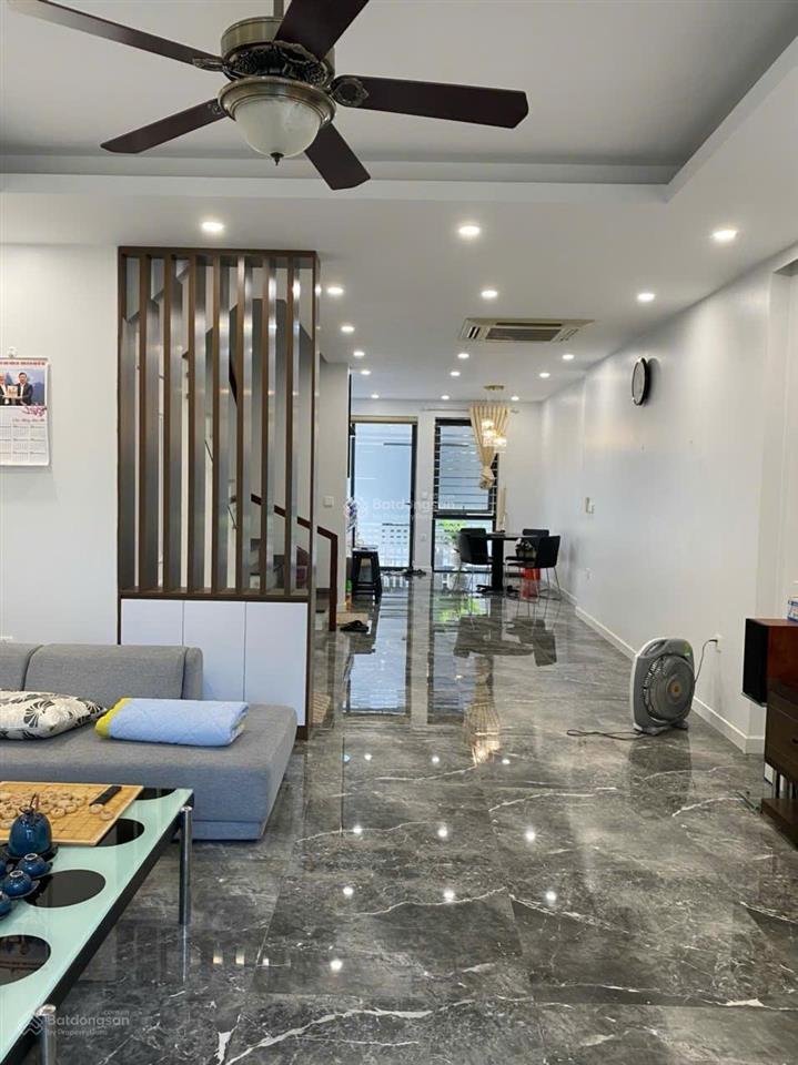 Bán liền kề khu spring valley , hoàn thiện 5 tầng chỉ việc vào ở , sẵn sổ đỏ giao dịch ngay