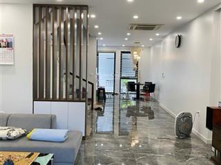 Bán liền kề khu spring valley , hoàn thiện 5 tầng chỉ việc vào ở , sẵn sổ đỏ giao dịch ngay