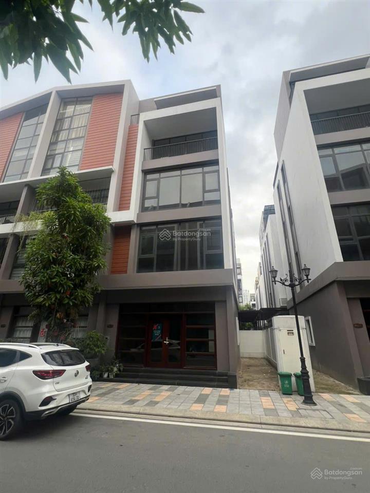 Xẻ khe 104 m2 sổ lâu dài, gần sông venice, cạnh biển hồ, cạnh 43 tòa chung cư mik trục thông