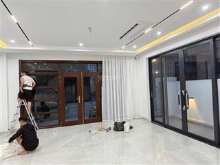 Cho thuê căn xẻ khe 104 m2 , hoàn thiện 2 tầng đẹp thoáng mát và nhiều quỹ căn đẹp giá tốt khác