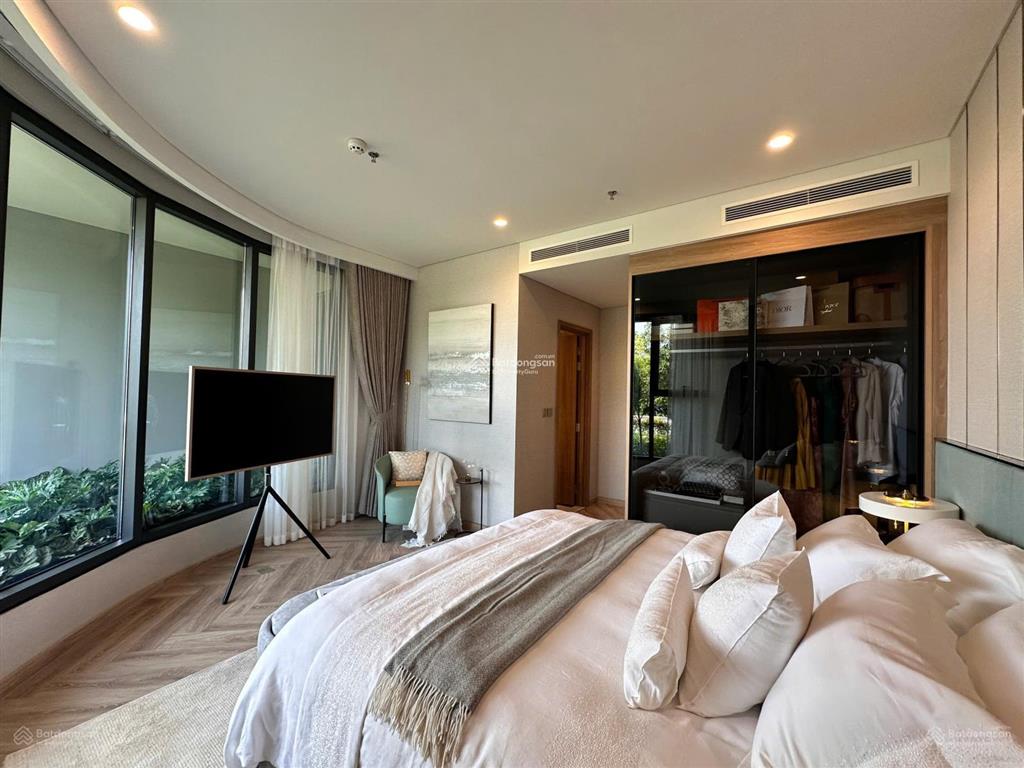 Bán siêu phẩm kinh cong 3pn tại vinhomes cao xà lá , quỹ căn ngoại giao giá chính sách tốt .