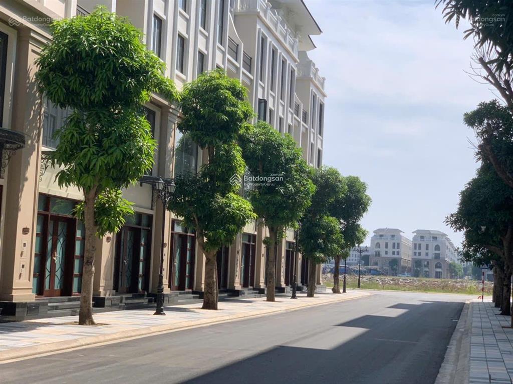 Bán gấp căn liền kề 60 m² vin3 cạnh công viên, gần trường học, nhà để xe nổi, chung cư masteri