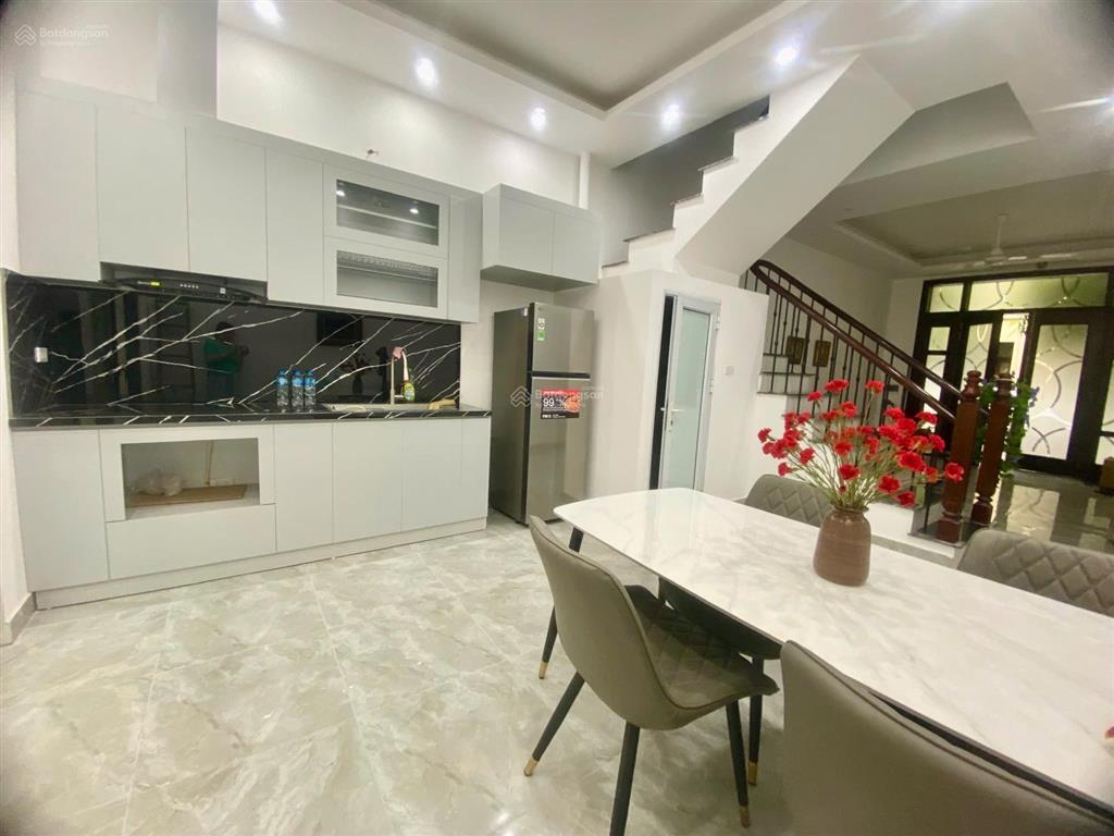 Cho thuê căn san hô 56 m2 giá 9 triệu/bp, chỉ việc xách đồ về ở được luôn