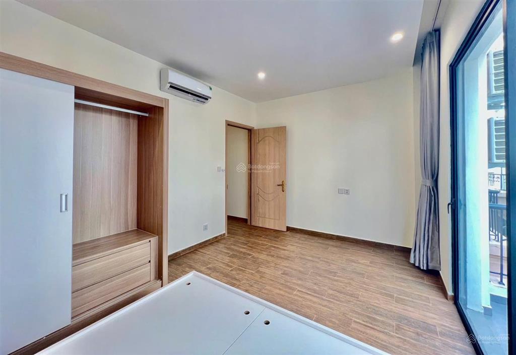 Cần cho thuê lại căn cọ xanh 65 m hoàn thiện 2 tầng, sẵn đồ chỉ việc vào ở, giá 7,8 triệu bao phí.