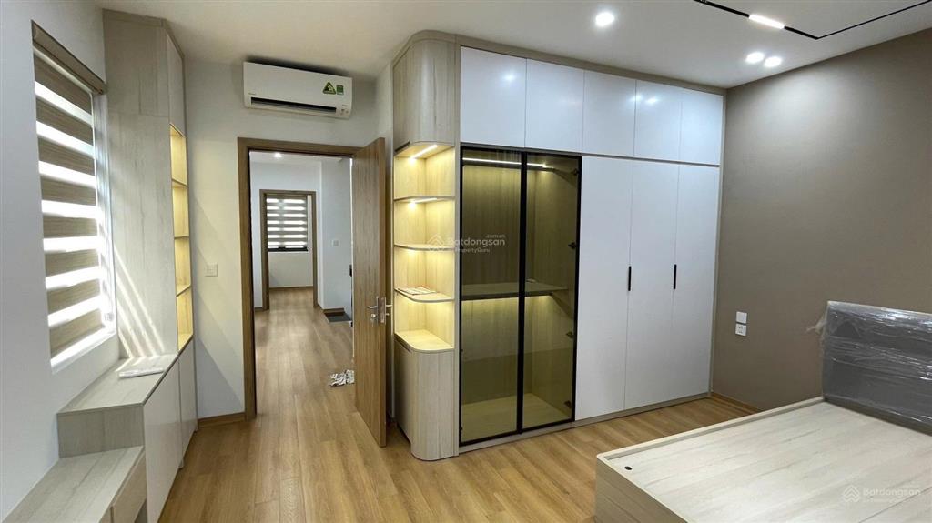 Cho thuê căn xẻ khe đồ đẹp thoáng mát đồ cơ bản 105 m2 giá rẻ, hoàn thiện được luôn.