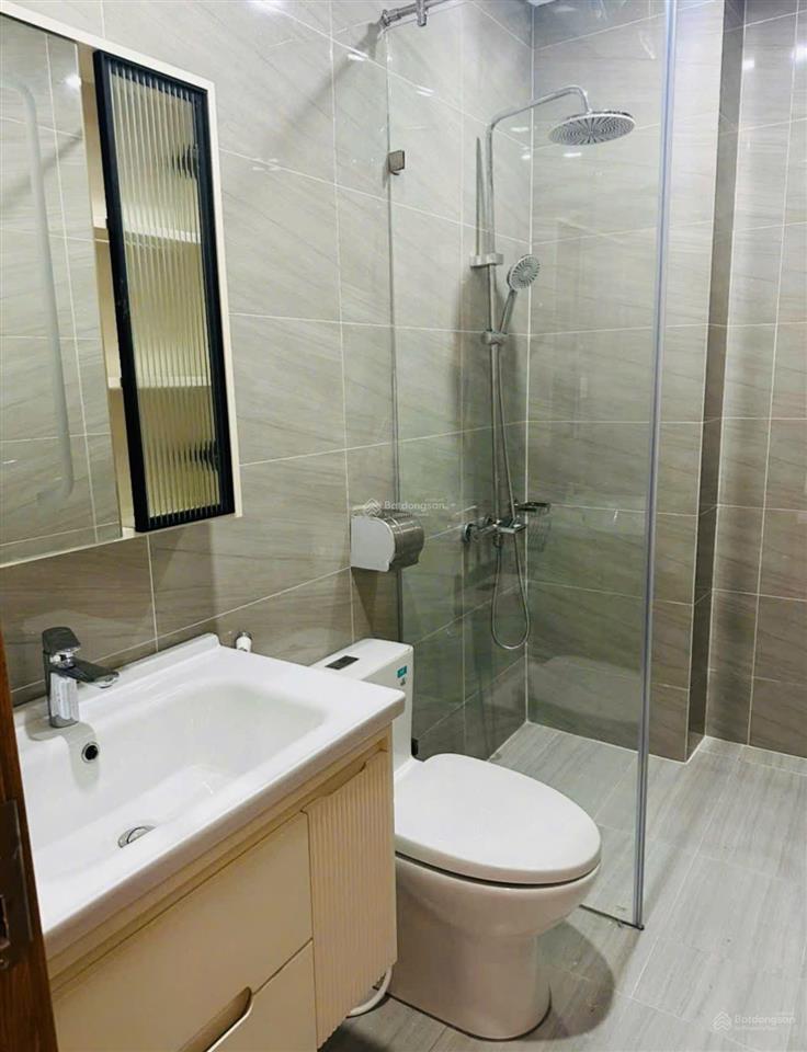 Cho thuê căn cọ xanh hoàn thiện 5 tầng có 6 pn giá rẻ chỉ 13 triệu bao phí