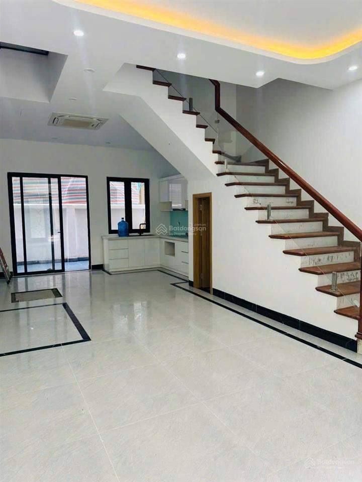Cho thuê căn cọ xanh hoàn thiện 5 tầng có 6 pn giá rẻ chỉ 13 triệu bao phí