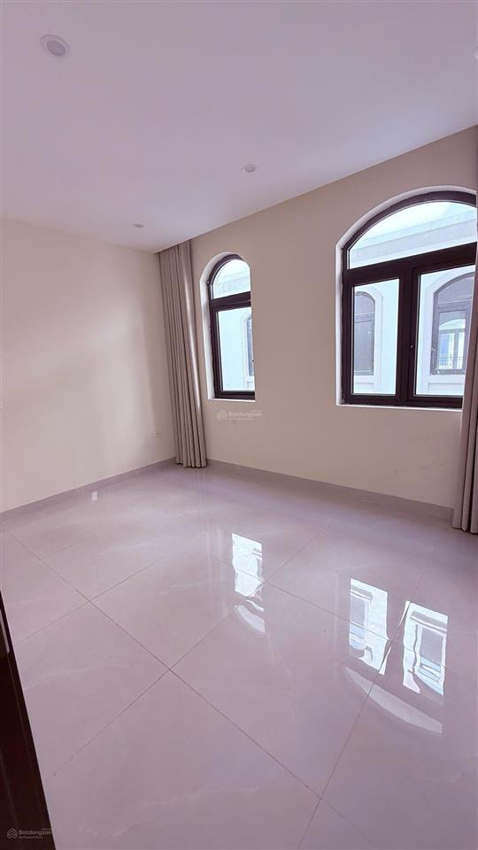 Chính chủ cần bán gấp căn sao biển 58,5 m², hoàn thiện sẵn full 5 tầng chỉ việc vào ở luôn.