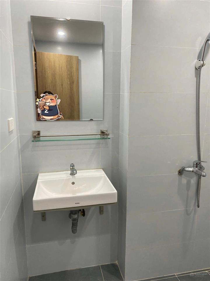 Cho thuê căn 100 m², 2 mặt tiền đường 20 mét trục hoàn thiện 3 tầng thích hợp làm văn phòng