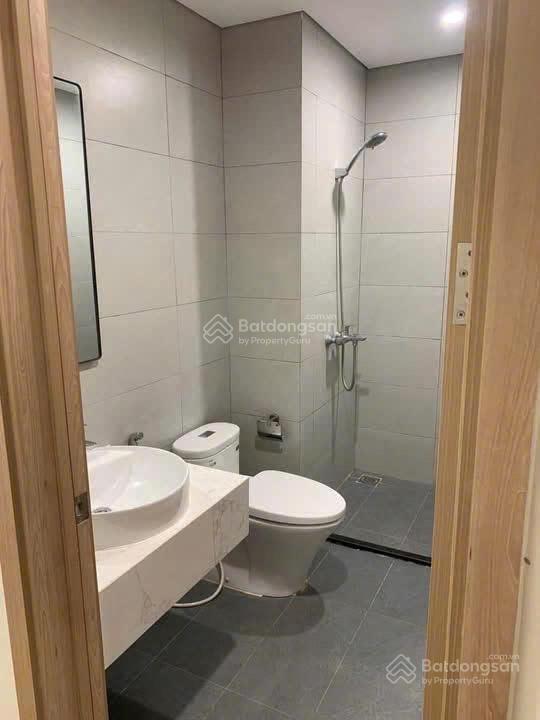 Cho thuê căn hoàn thiện 2 tầng thích hợp để ở làm văn phòng