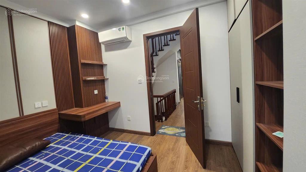 Cho thuê căn hoàn thiện 5 tầng có thang máy, full nội thất chỉ việc vào ở