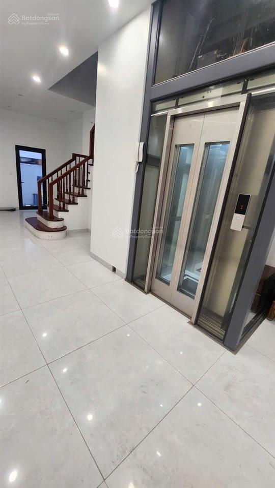 Cho thuê căn hoàn thiện 5 tầng có thang máy, full nội thất chỉ việc vào ở