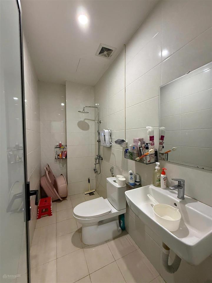 Cho thuê căn hoàn thiện 2 tầng, đồ cơ bản vào ở được luôn