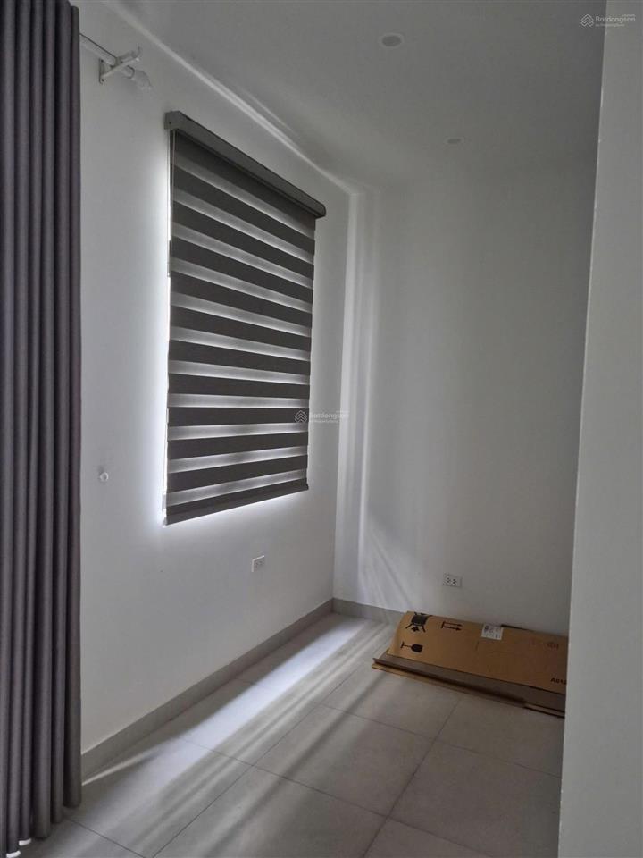 Cho thuê căn hoàn thiện 2 tầng, đồ cơ bản vào ở được luôn
