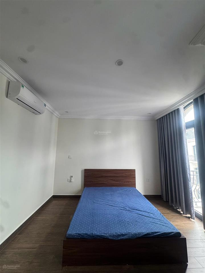 Cho thuê căn sao biển hoàn thiện 5 tầng chỉ việc vào ở