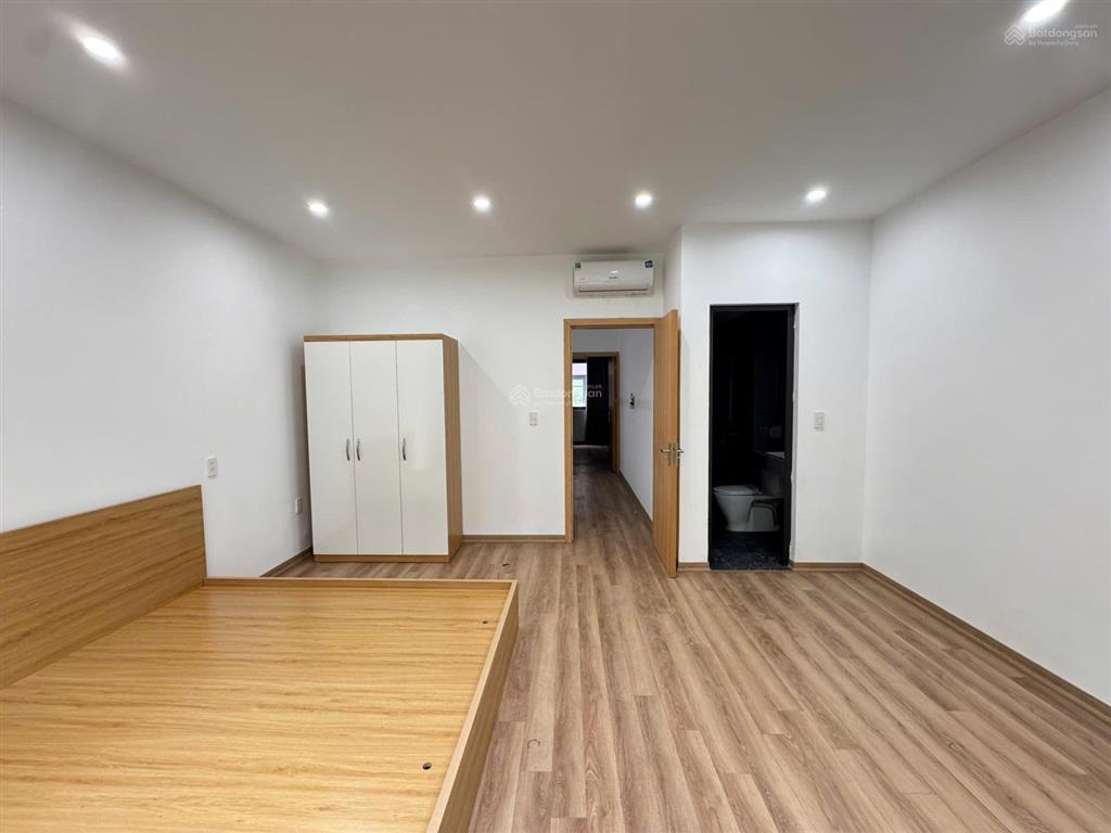 Cho thuê căn phố biển 80 m² hoàn thiện 2 tầng giá 8 triệu, có 2 phòng vskk