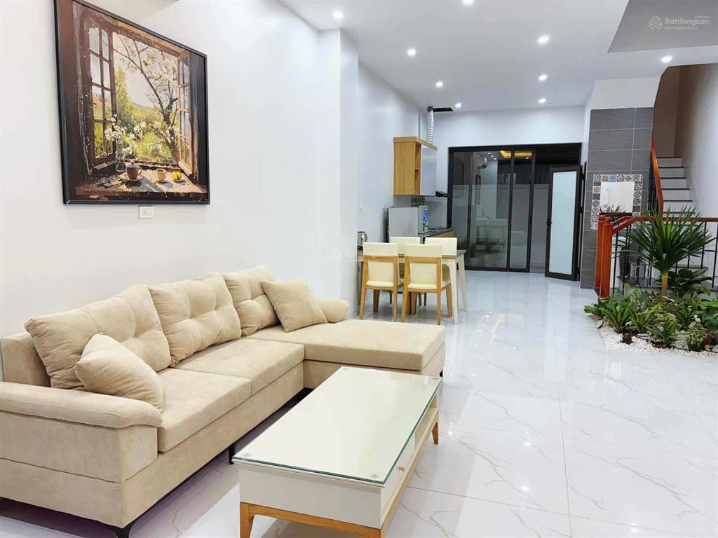 Cho thuê căn cọ xanh 63 m² hoàn thiện 2 tầng full nội thất chỉ việc mang quần áo vào ở.