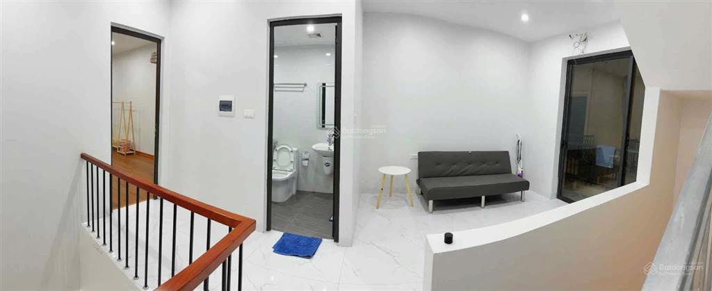 Cho thuê căn cọ xanh 63 m² hoàn thiện 2 tầng full nội thất chỉ việc mang quần áo vào ở.