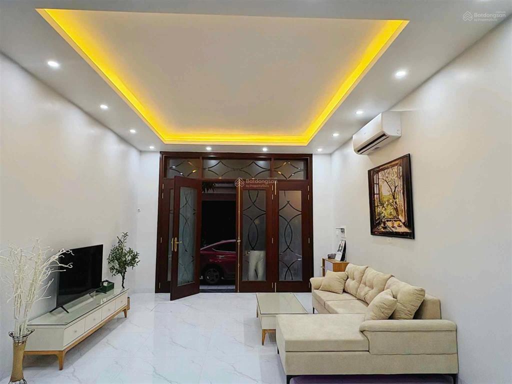 Cho thuê căn cọ xanh 63 m² hoàn thiện 2 tầng full nội thất chỉ việc mang quần áo vào ở.