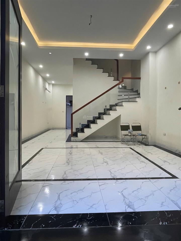Cho thuê căn hoàn thiện 2 tầng giá tham khảo tốt trong khu vực, có 2 pn chỉ 6,5 triệu/th kbp