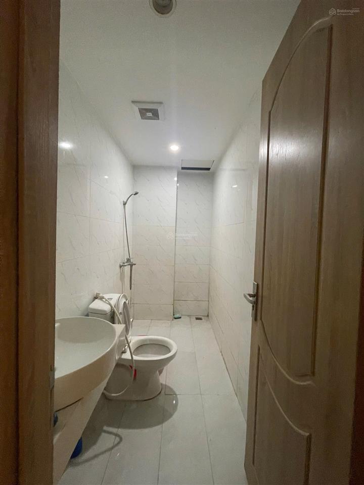 Cho thuê căn hoàn thiện 2 tầng giá tham khảo tốt trong khu vực, có 2 pn chỉ 6,5 triệu/th kbp
