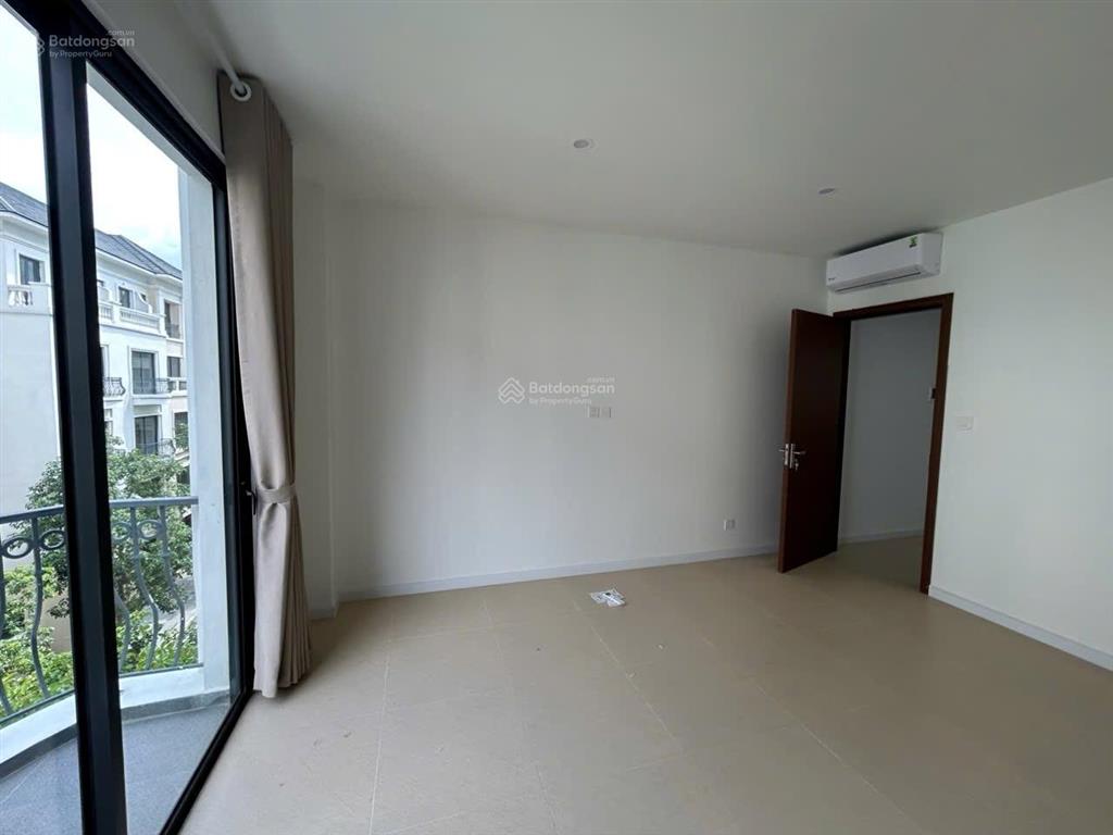Cho thuê căn hộ hoàn thiện 5 tầng 7 phòng ngủ thích hợp để ở gia đình