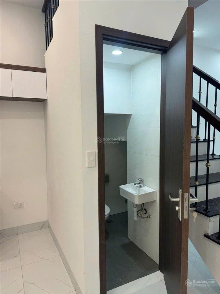 Cho thuê căn hoàn thiện 2 tầng trong khu đóng, đảo dừa khép kín, tiện ích bể bơi pha lê đẳng cấp.