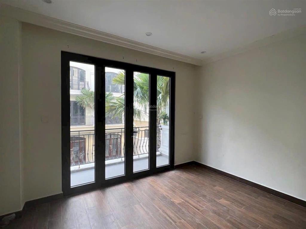 Cho thuê căn hoàn thiện 3 tầng 4 pn, hoàn thiện full đồ chỉ việc vào ở