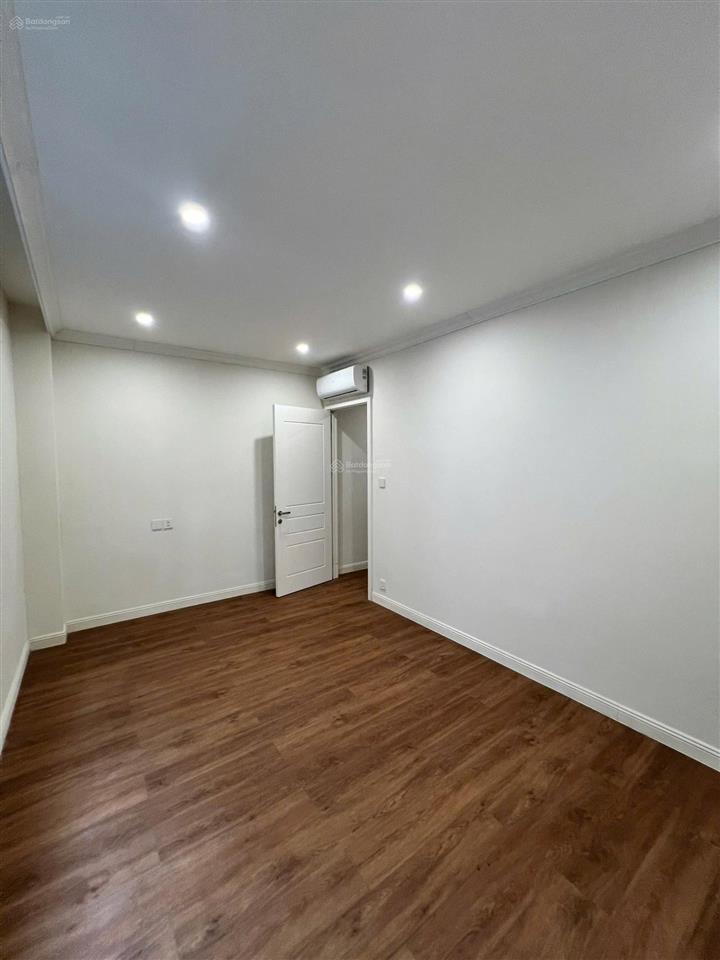 Cho thuê căn 70 m2 hoàn thiện 3 tầng có 4pn, chỉ việc vào ở luôn giá quá tốt