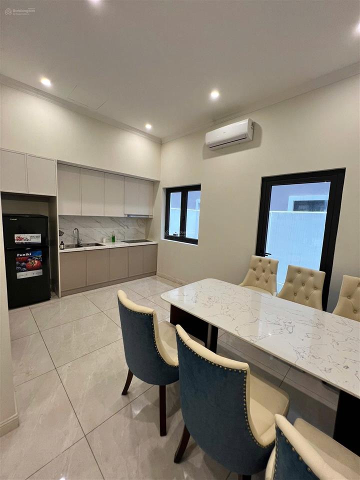 Cho thuê căn 70 m2 hoàn thiện 3 tầng có 4pn, chỉ việc vào ở luôn giá quá tốt
