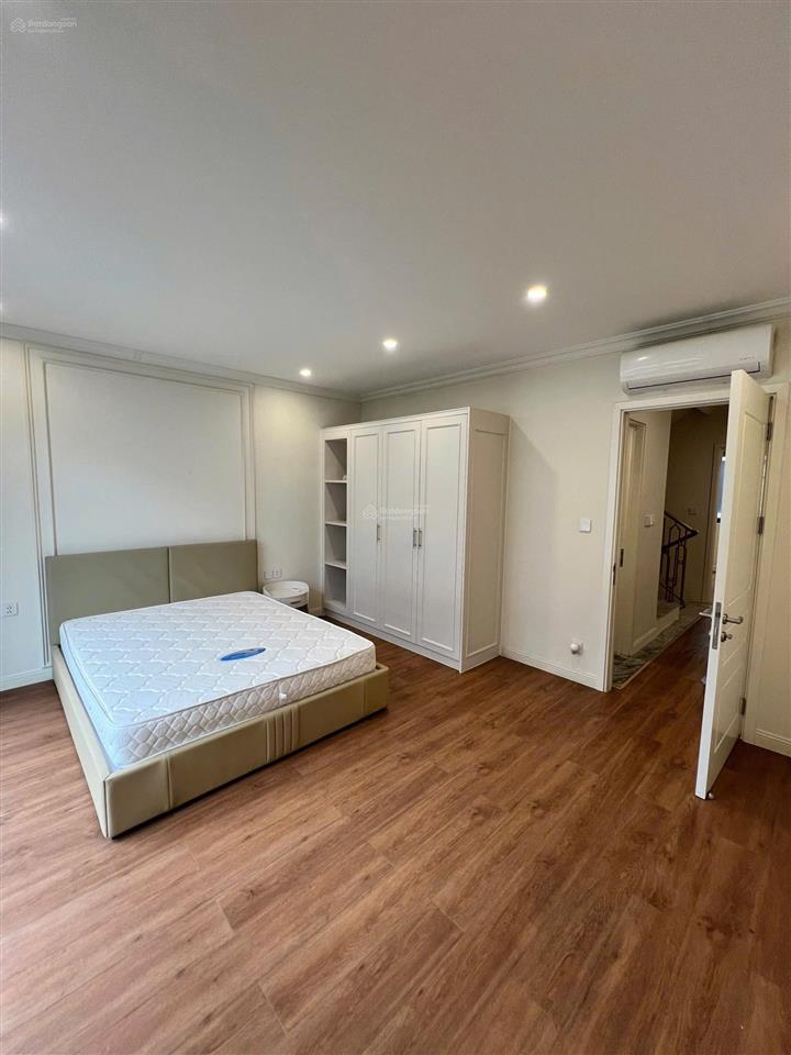 Cho thuê căn 70 m2 hoàn thiện 3 tầng có 4pn, chỉ việc vào ở luôn giá quá tốt