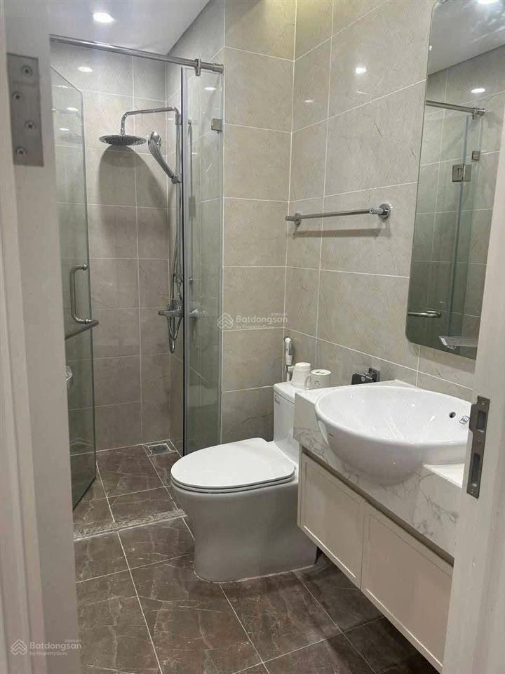 Cho thuê căn 70 m2 hoàn thiện 3 tầng có 4pn, chỉ việc vào ở luôn giá quá tốt