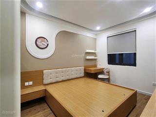 Cho thuê căn 75 m2 hoàn thiện 5 tầng có thang máy nhà mới tinh đẹp giá tốt