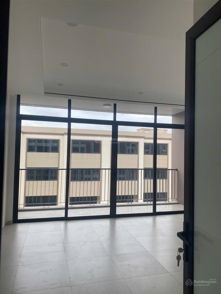 Cho thuê căn ánh dương 80 m2 hoàn thiện 5 tầng thích hợp làm văn phòng có 3 pn