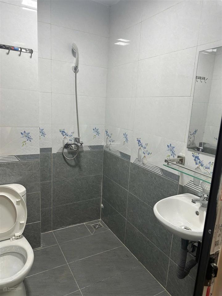 Cho thuê căn hoàn thiện 2 tầng giá hạt rẻ 8,5 triệu đồ cơ bản vào ở được luôn